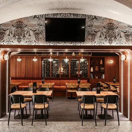 The Originals Boutique, Hotel Le Lion, Clermont-Ferrand-2